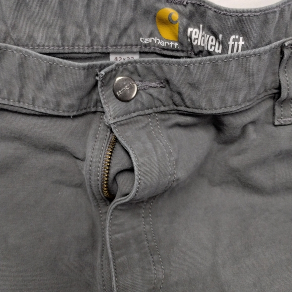Carhartt pants 42x32 - Picture 3 of 4